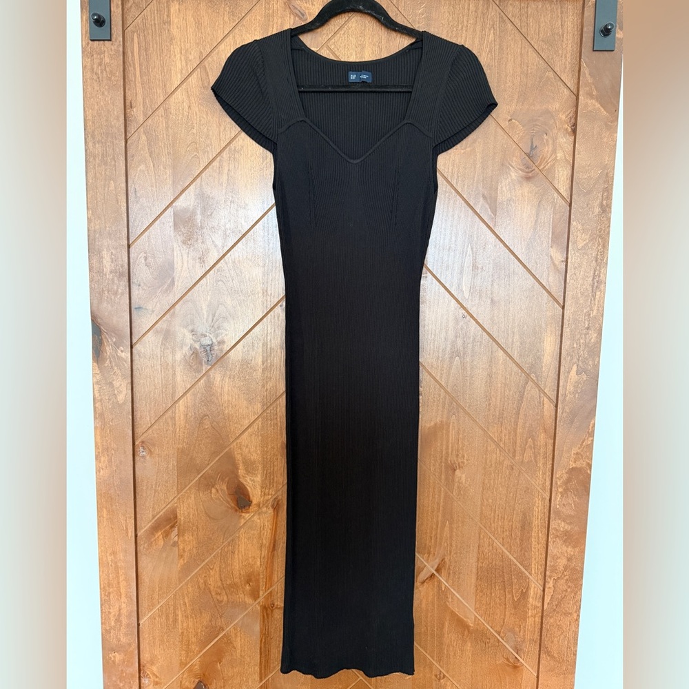 GAP Black Midi Dress